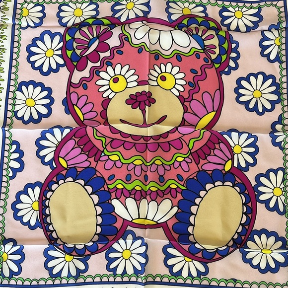 Moschino Silk Scarf Flowers Bear Bohemian Size 25”x25” Square NWT ITALY - Picture 2 of 10